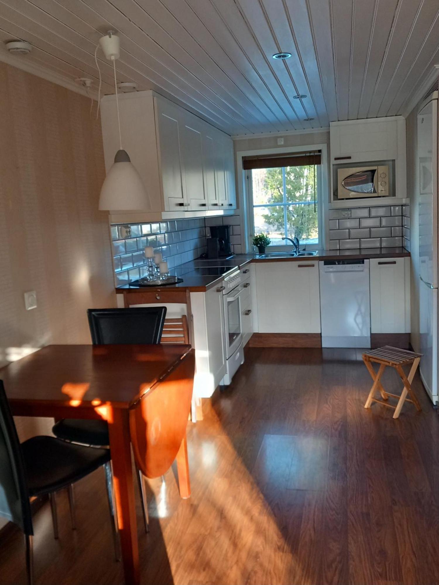 Guest House In Holmedal Arjang Exterior photo